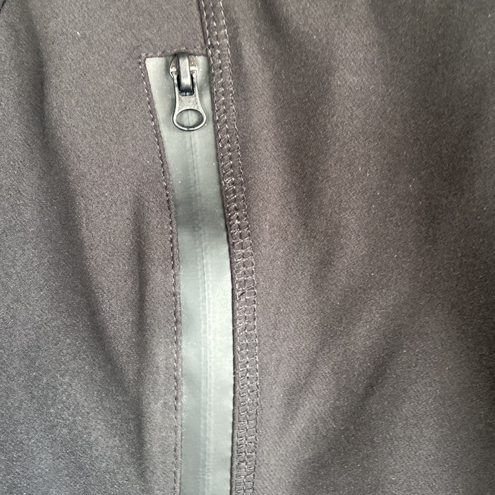 Cropped Workout Jacket - Picture 5 of 13